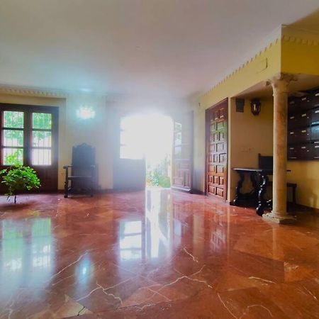 Plaza Cristo De Burgos Apartment Seville Ngoại thất bức ảnh