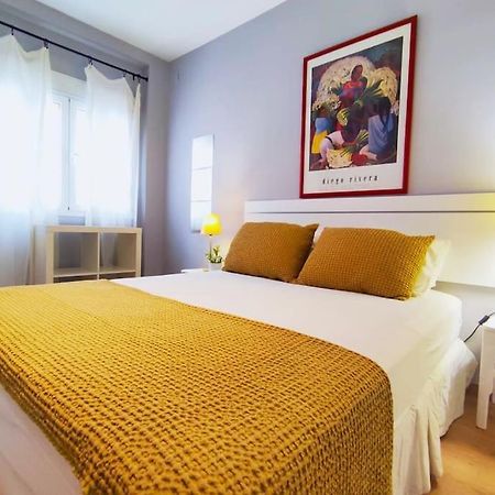 Plaza Cristo De Burgos Apartment Seville Ngoại thất bức ảnh