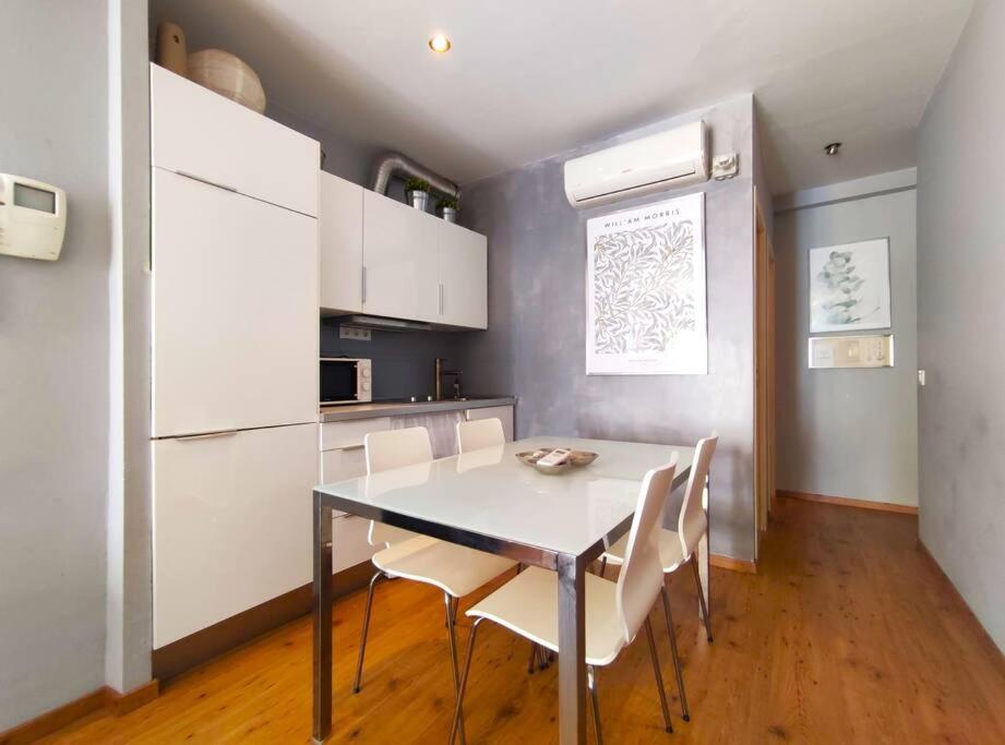 Plaza Cristo De Burgos Apartment Seville Ngoại thất bức ảnh
